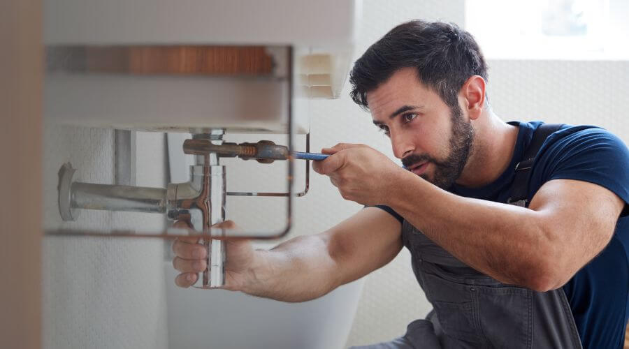 Sink pipe leak repair in New Albany, IN